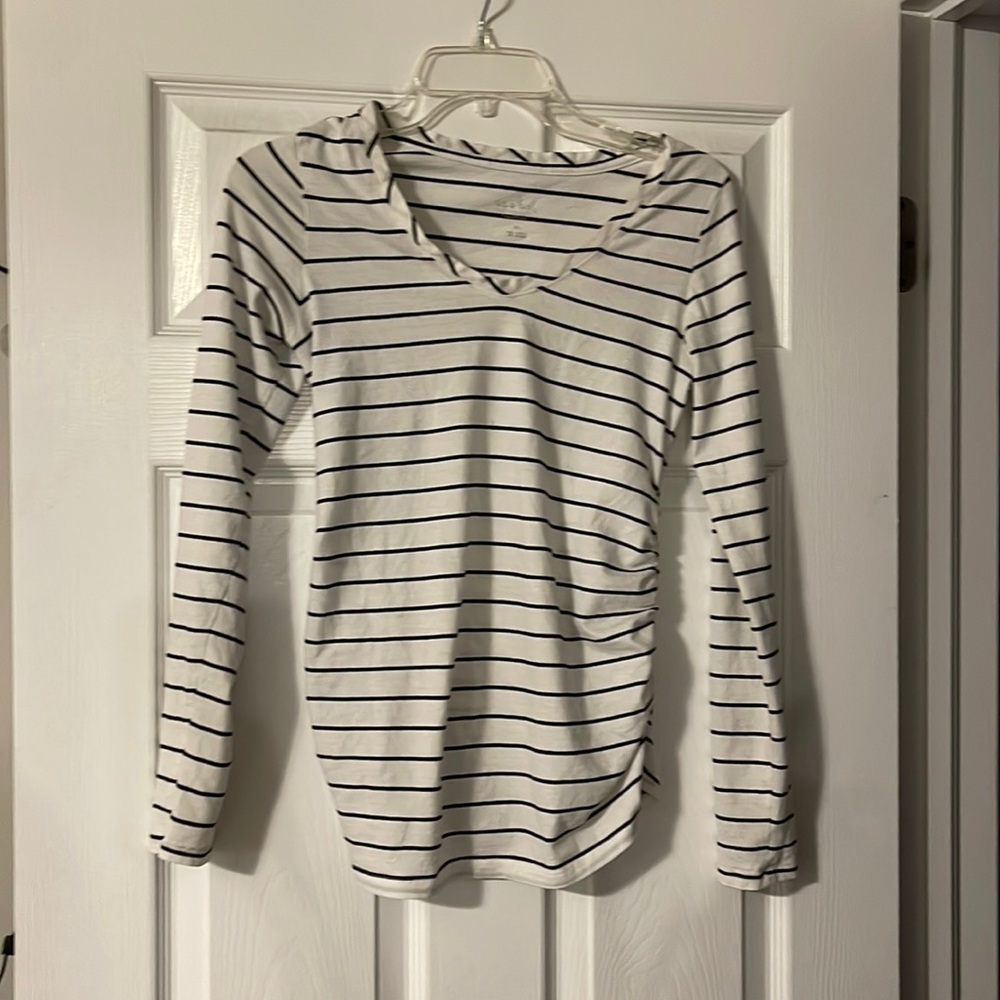 Black and white long sleeve maternity shirt, XS